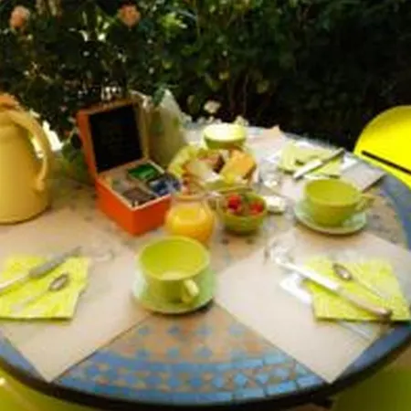 Couette-café Sweet 2*