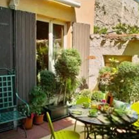 Sweet Bed & Breakfast 2*